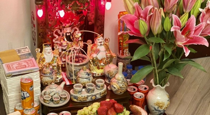 Bốc Bát Hương Thần Tài 